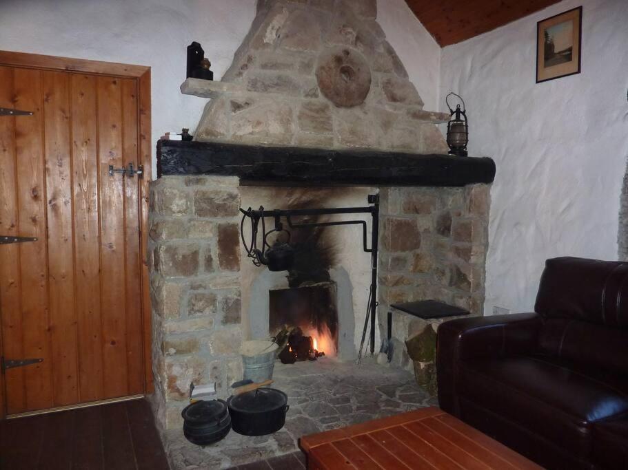 The Hill Cottage Galway Eksteriør bilde